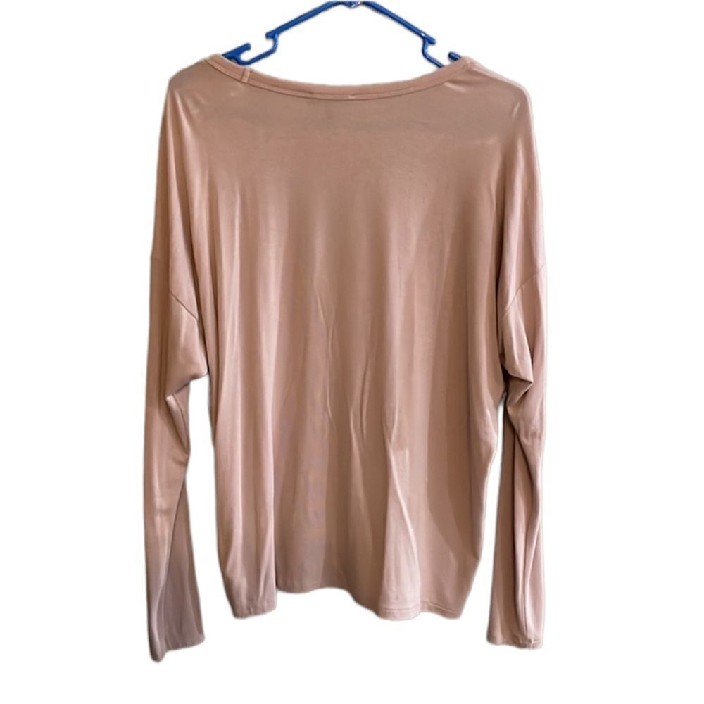 ✨HP✨Lace-Up Shoulder Tee✨  - Picture 4 of 4